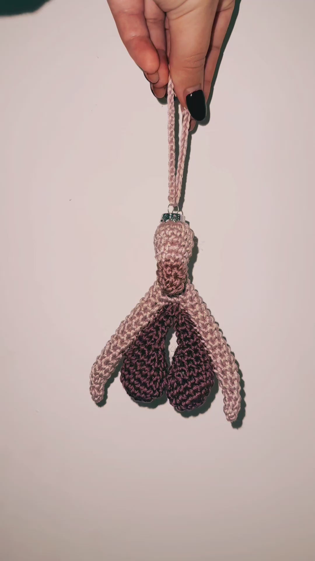 kerstbal-clitoris-clitmas-balls-crochet-yonifyer-product-video